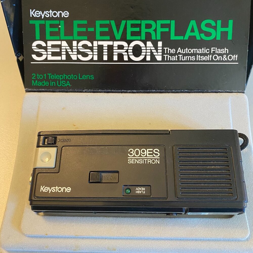 VTG Keystone 309ES Camera Tele-Everflash Sensitron Auto On/Off Telephoto In Box